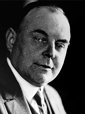 Headshot of Commissioner Husband